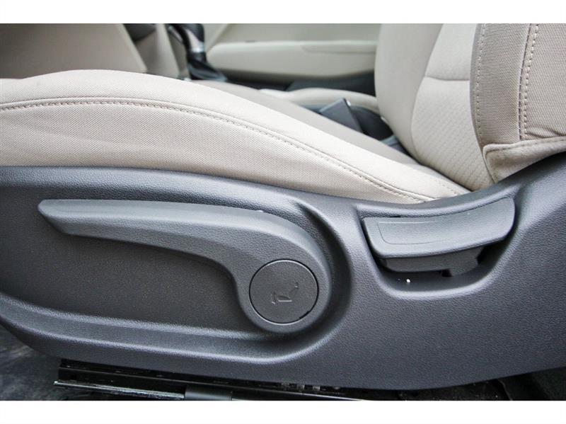 Hyundai Elantra  2020