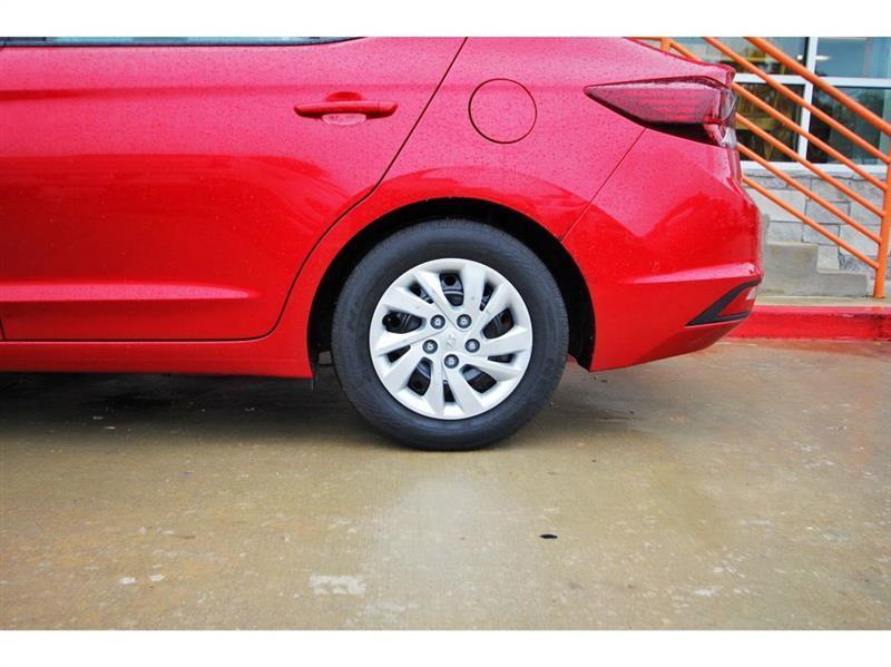 Hyundai Elantra  2020