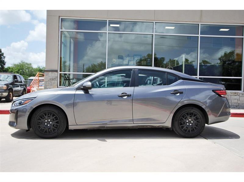 Nissan Sentra  2024