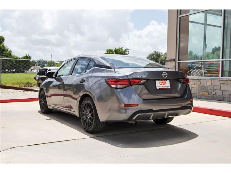 Nissan Sentra  2024