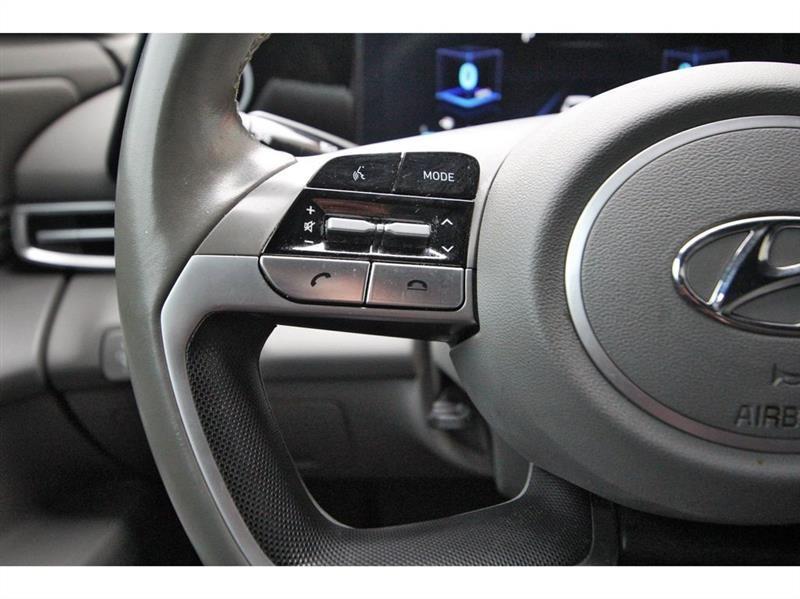 Hyundai Elantra  2023