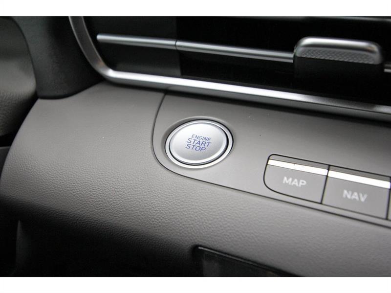 Hyundai Elantra  2023
