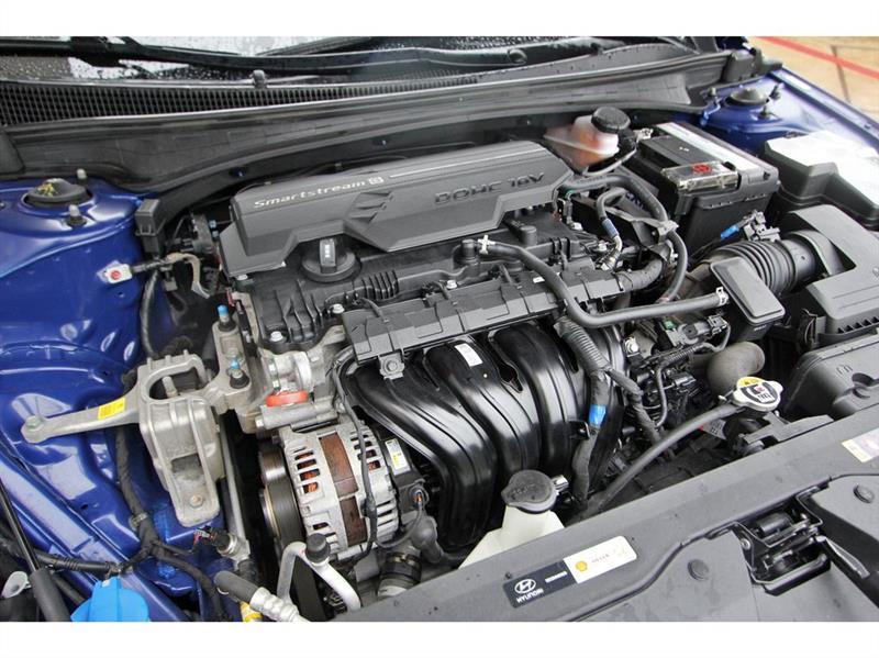 Hyundai Elantra  2023