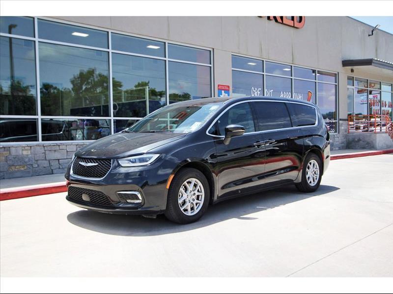 2023 Chrysler Pacifica Touring