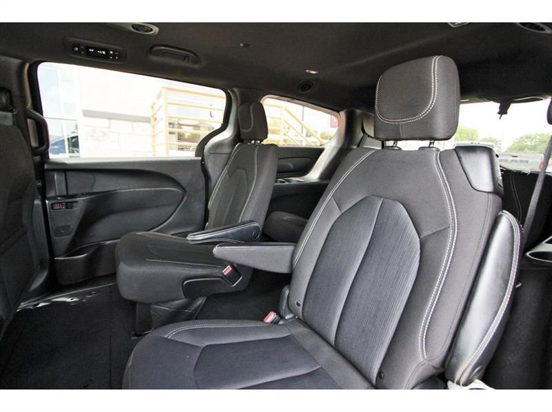 Chrysler Pacifica  2023