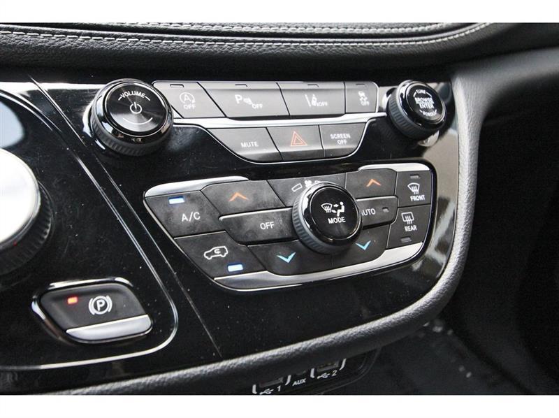 Chrysler Pacifica  2023