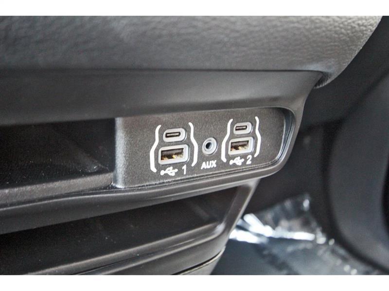 Chrysler Pacifica  2023