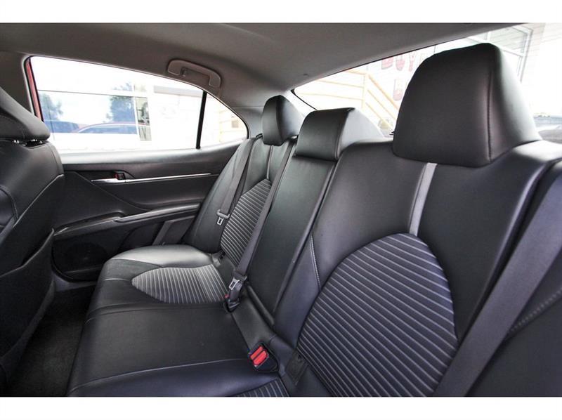 Toyota Camry  2021