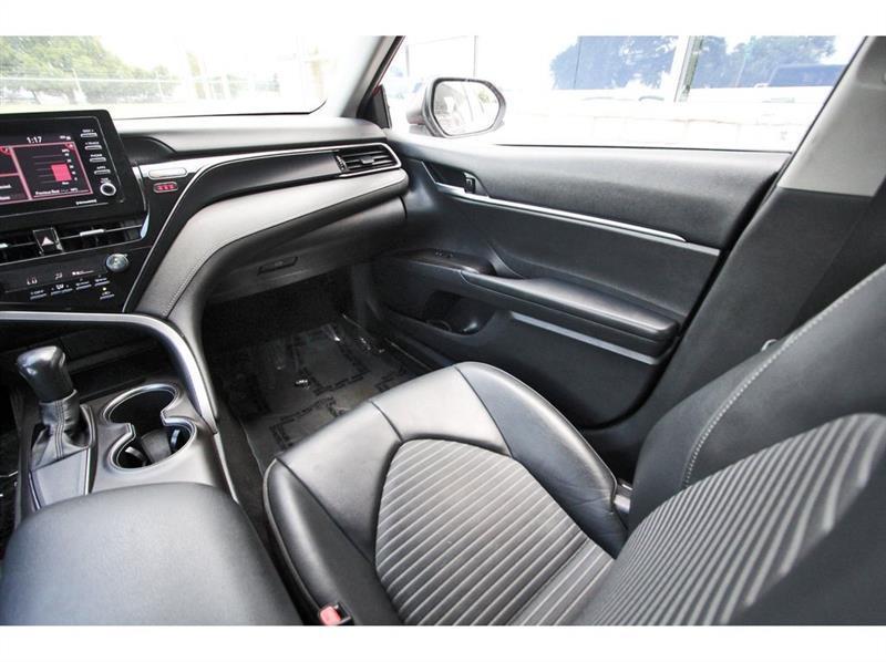 Toyota Camry  2021