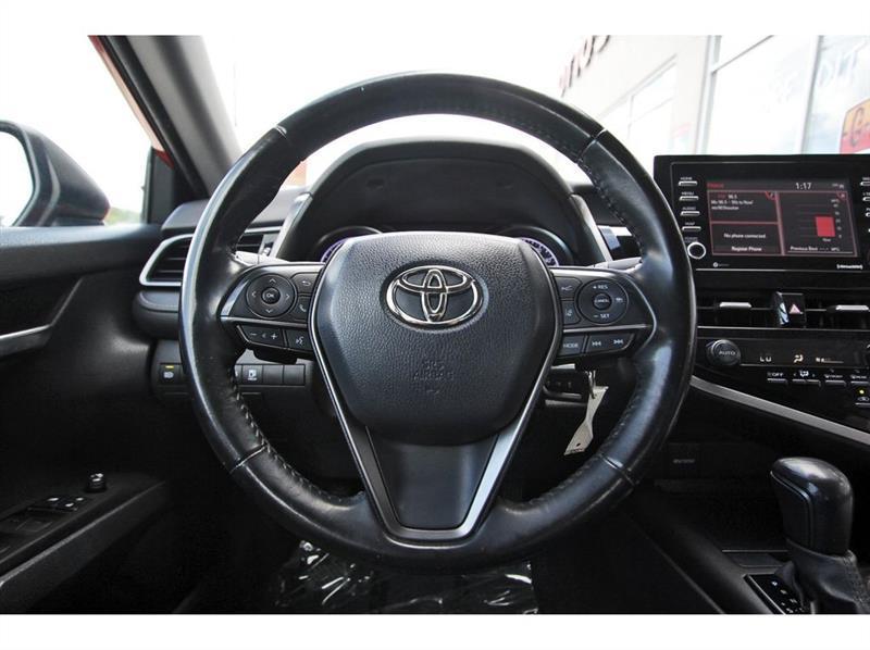 Toyota Camry  2021