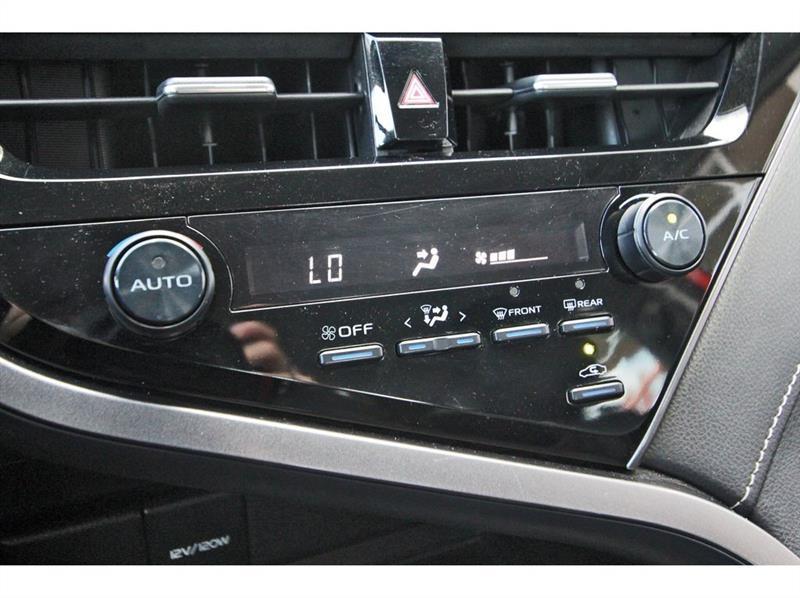 Toyota Camry  2021