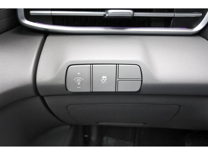 Hyundai Elantra  2024