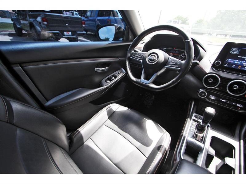 Nissan Sentra  2024