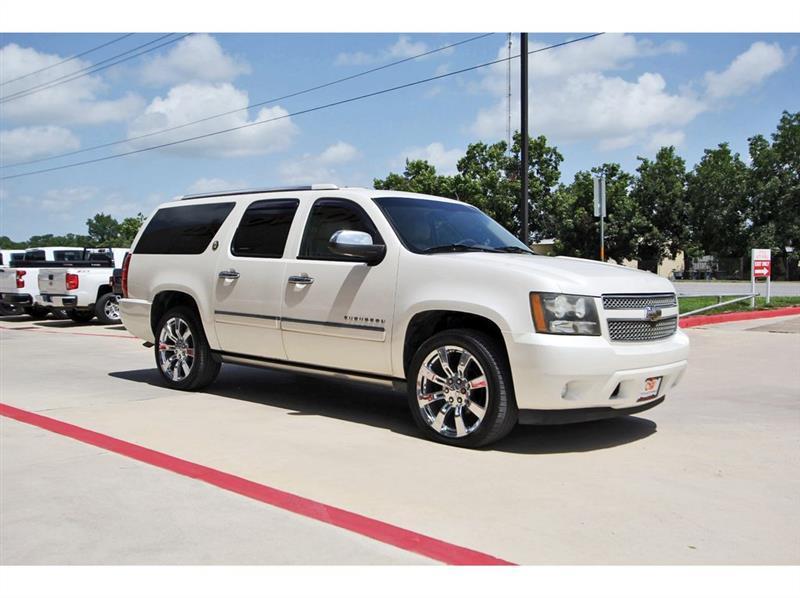 Chevrolet Suburban  2010