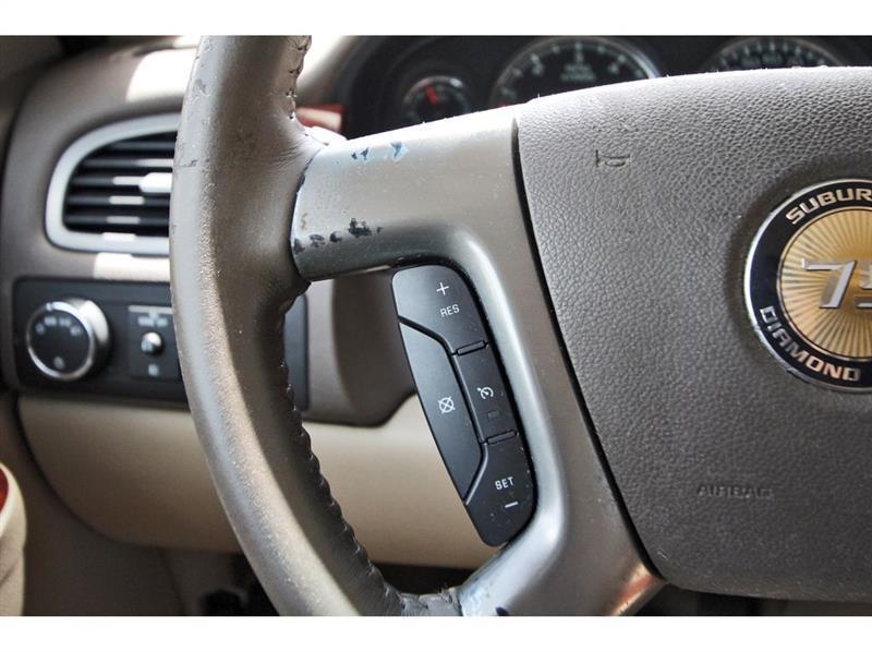 Chevrolet Suburban  2010