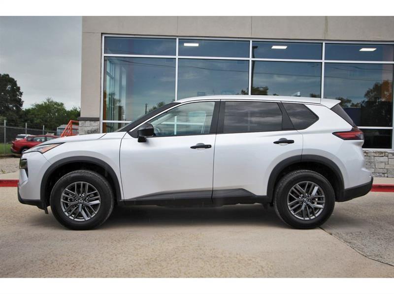 Nissan Rogue  2024