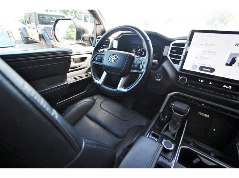 Toyota Tundra 4WD  2024