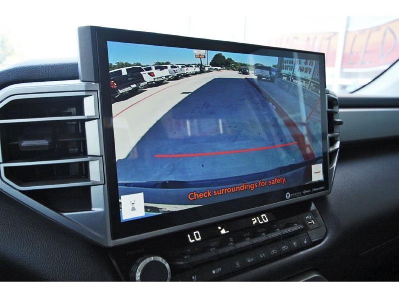 Toyota Tundra 4WD  2024