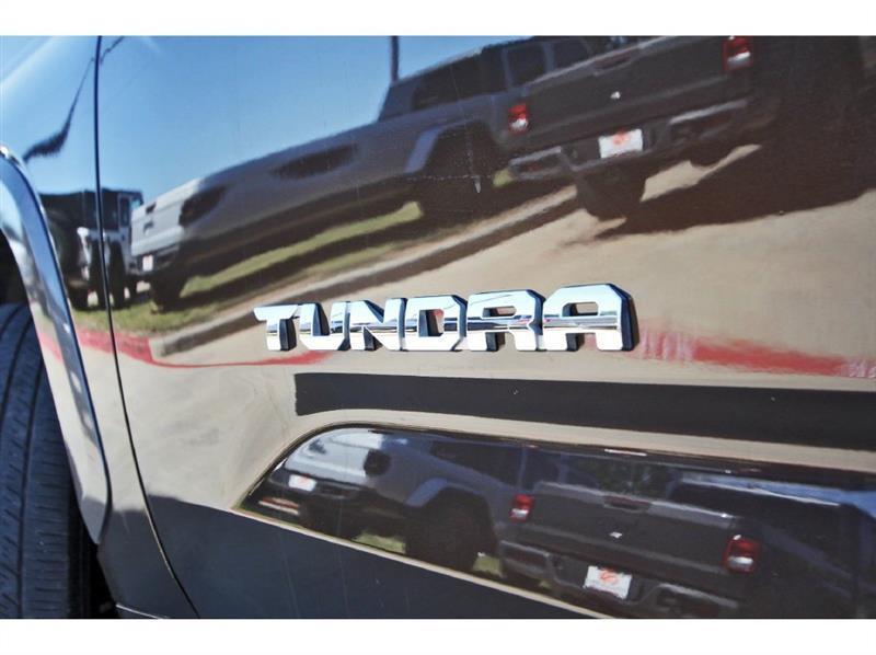 Toyota Tundra 4WD  2024