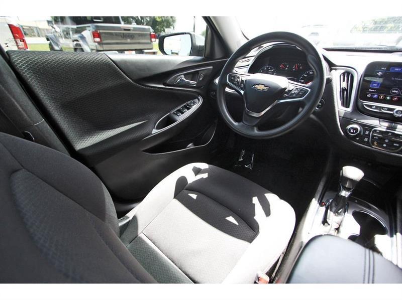 Chevrolet Malibu  2023