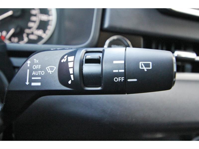 Mitsubishi Outlander  2024