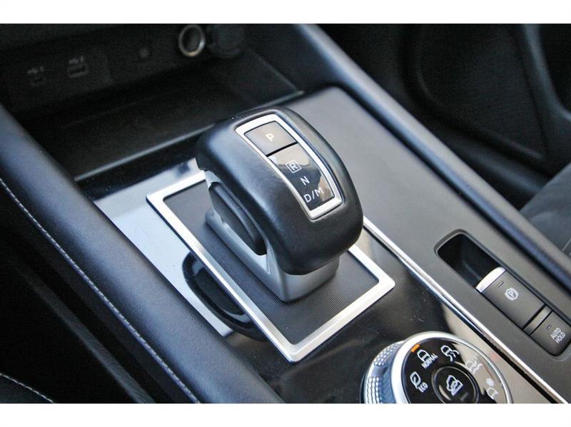 Mitsubishi Outlander  2024