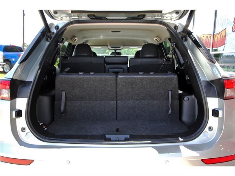 Mitsubishi Outlander  2024