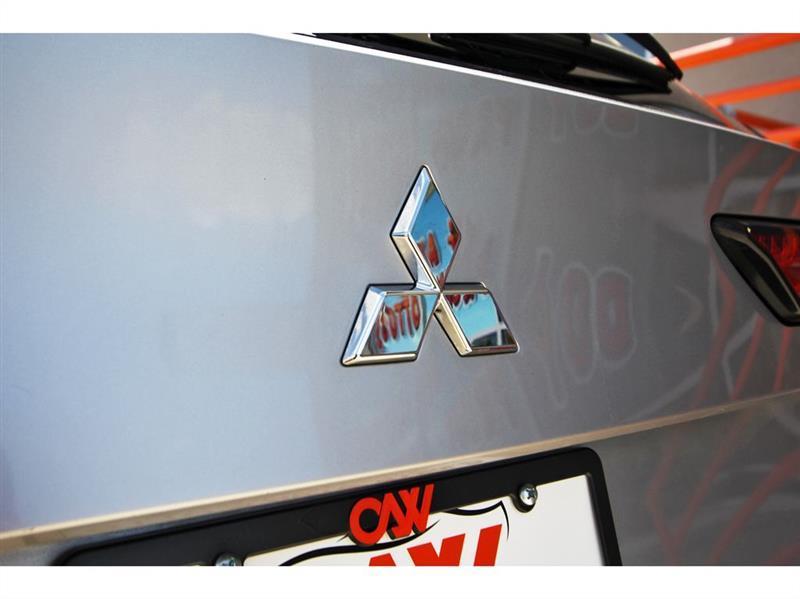 Mitsubishi Outlander  2024