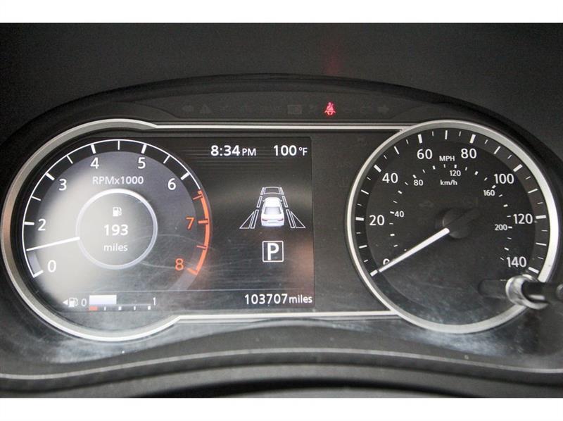 Nissan Versa  2021