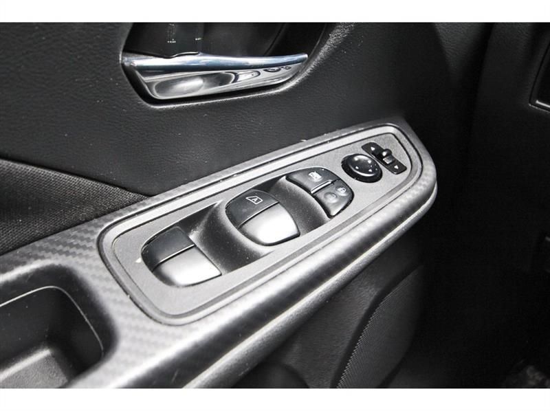 Nissan Versa  2021