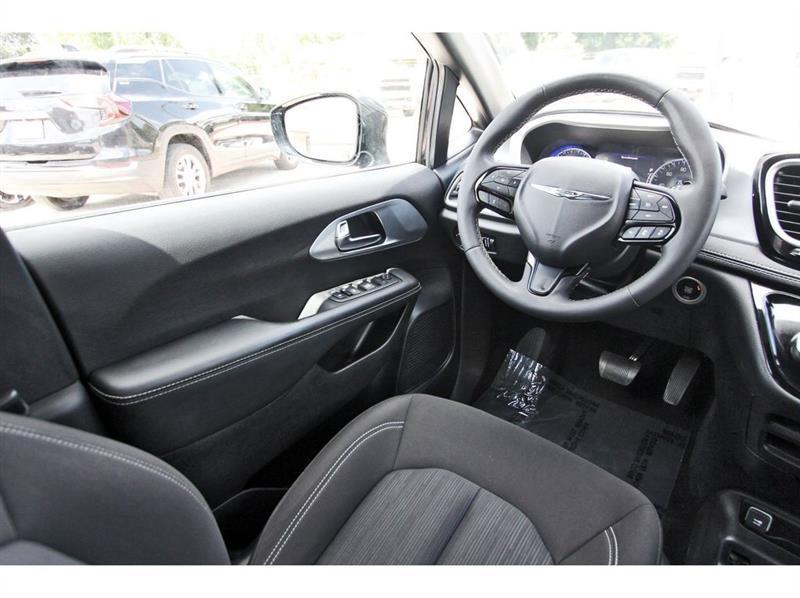 Chrysler Pacifica  2024