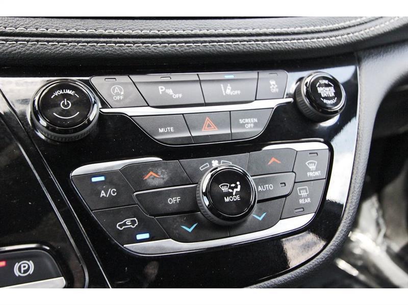 Chrysler Pacifica  2024