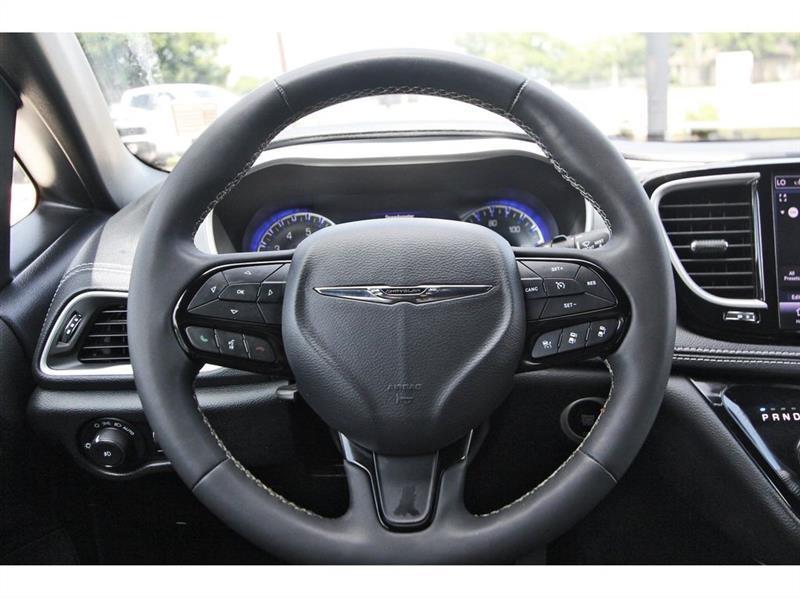 Chrysler Pacifica  2024
