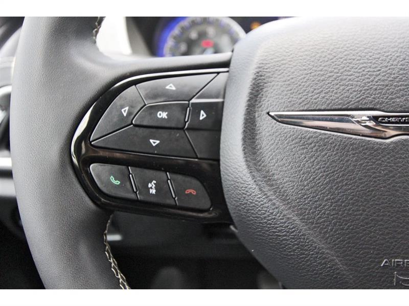Chrysler Pacifica  2024