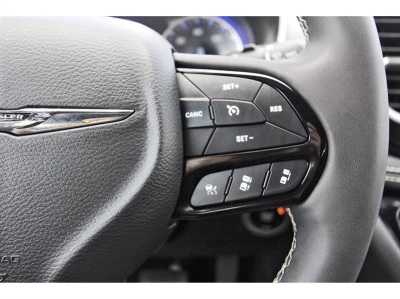 Chrysler Pacifica  2024