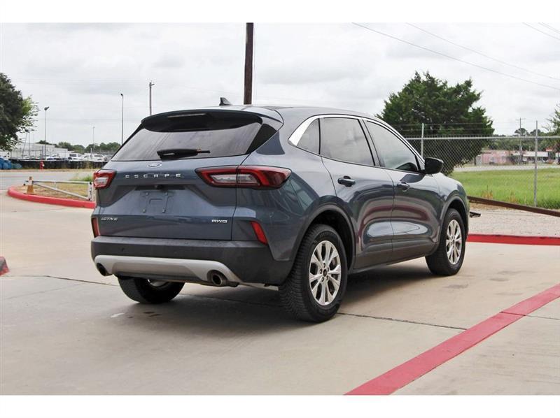 Ford Escape  2023