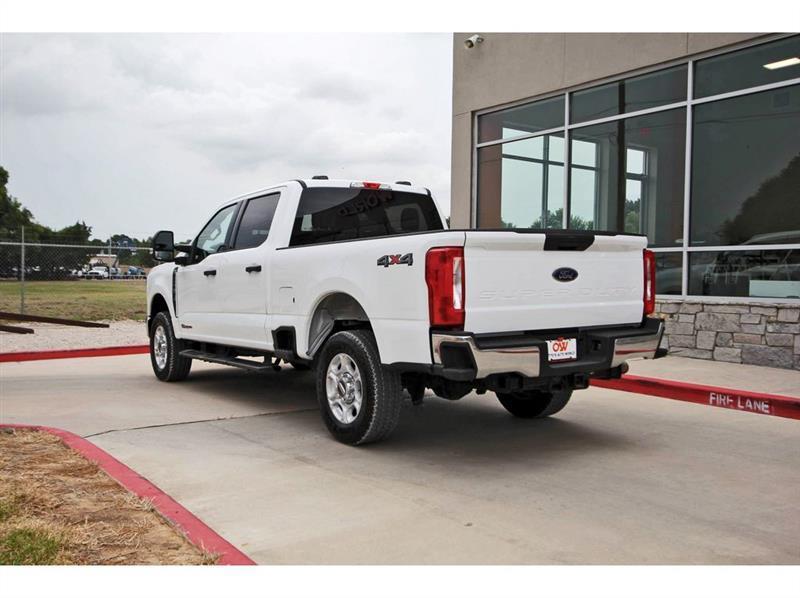 Ford Super Duty F-250 SRW  2025