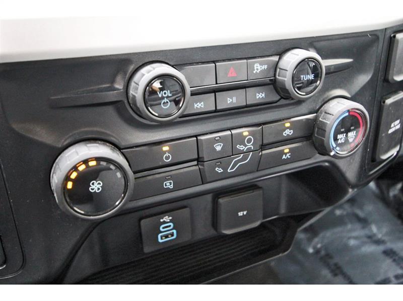 Ford Super Duty F-250 SRW  2025