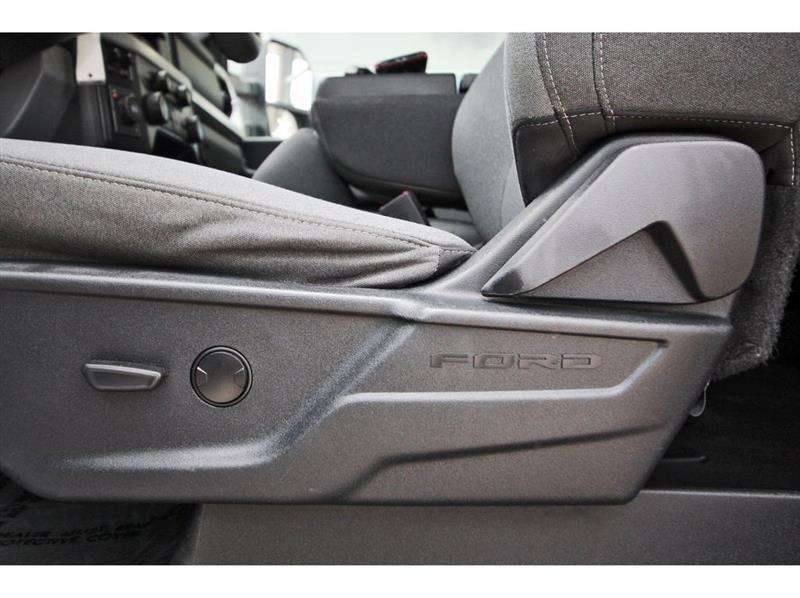 Ford Super Duty F-250 SRW  2025