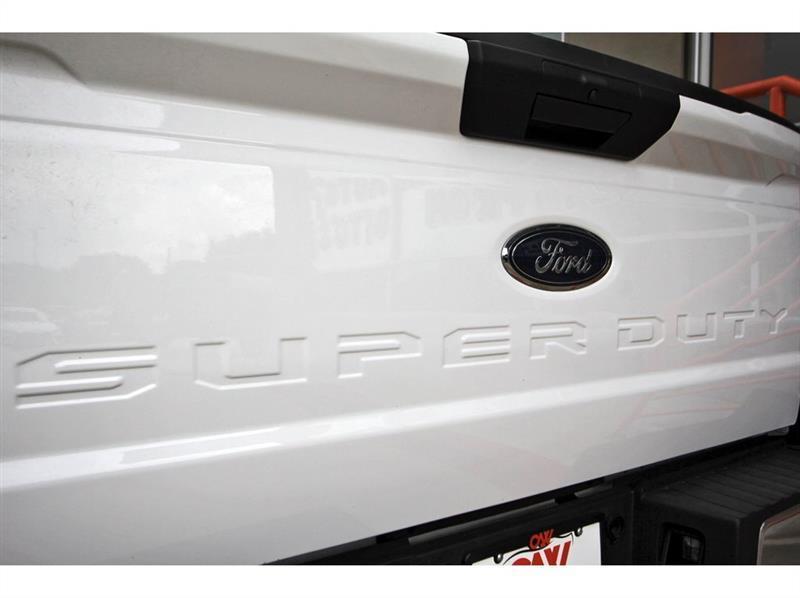 Ford Super Duty F-250 SRW  2025