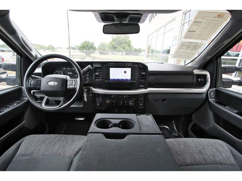 Ford Super Duty F-250 SRW  2023
