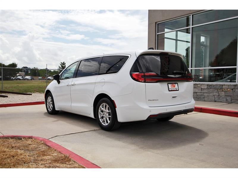 Chrysler Pacifica  2025