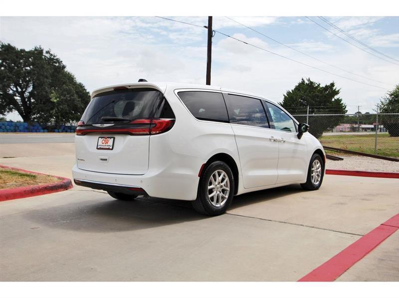 Chrysler Pacifica  2025