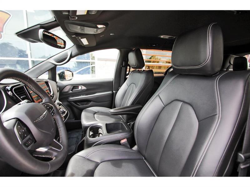 Chrysler Pacifica  2025