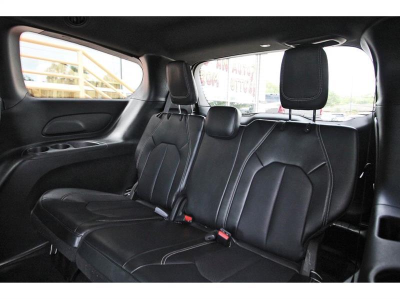 Chrysler Pacifica  2025