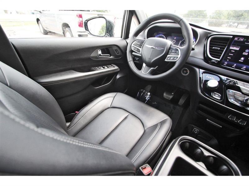 Chrysler Pacifica  2025