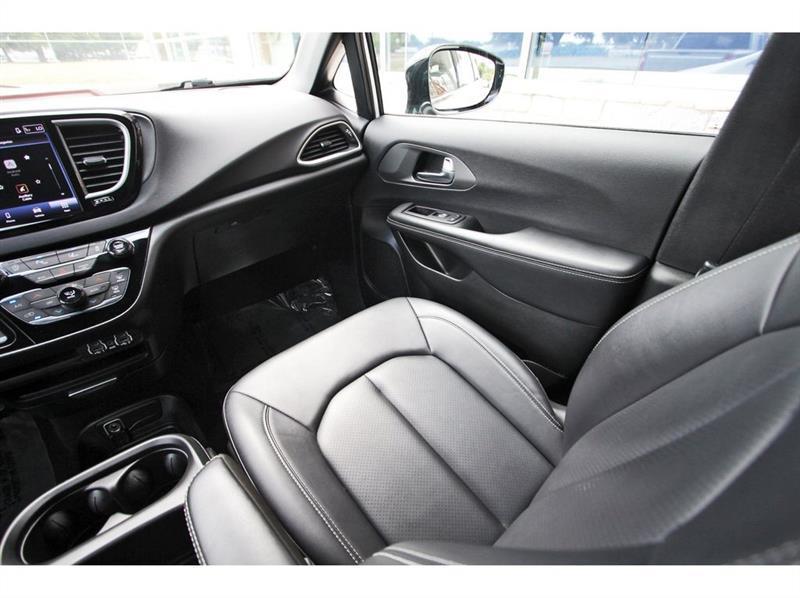 Chrysler Pacifica  2025