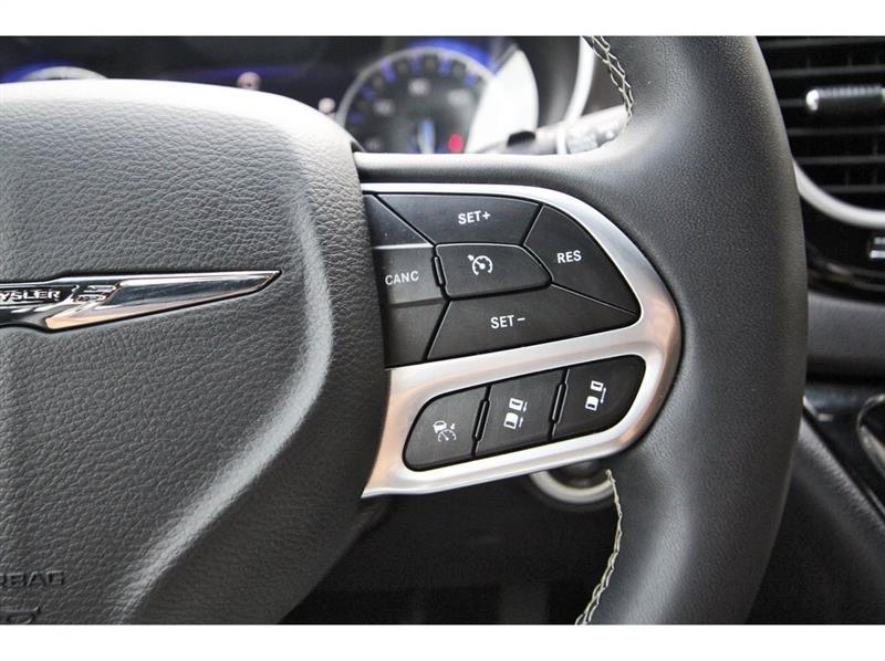 Chrysler Pacifica  2025