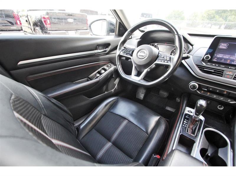 Nissan Altima  2023