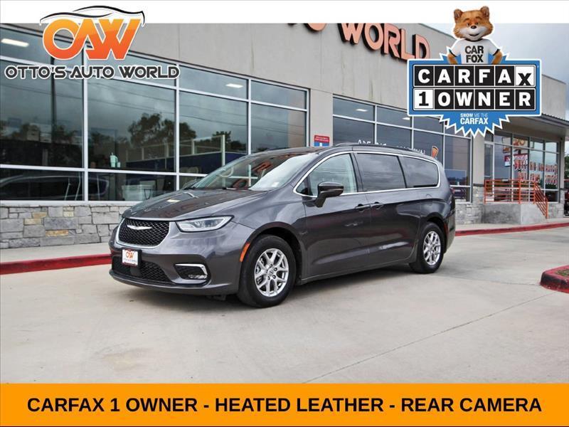 2022 Chrysler Pacifica Touring L